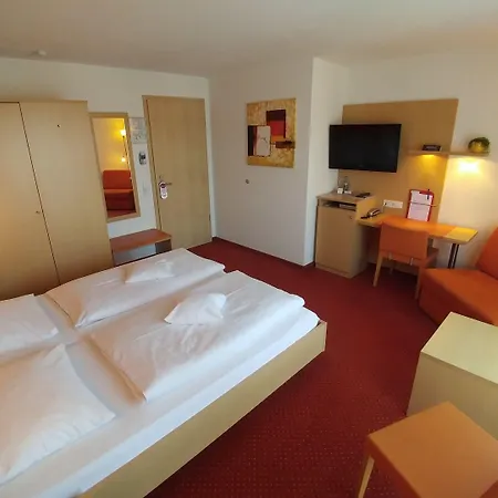 Zum Bad Hotell Langenau