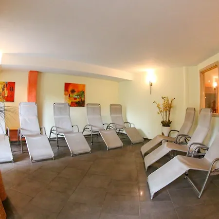 Zum Bad فندق لانغناو