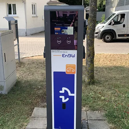 فندق Zum Bad لانغناو