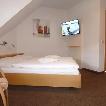 فندق Zum Bad لانغناو