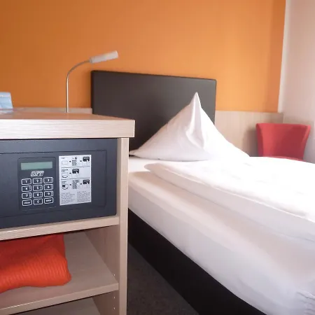 Zum Bad فندق لانغناو