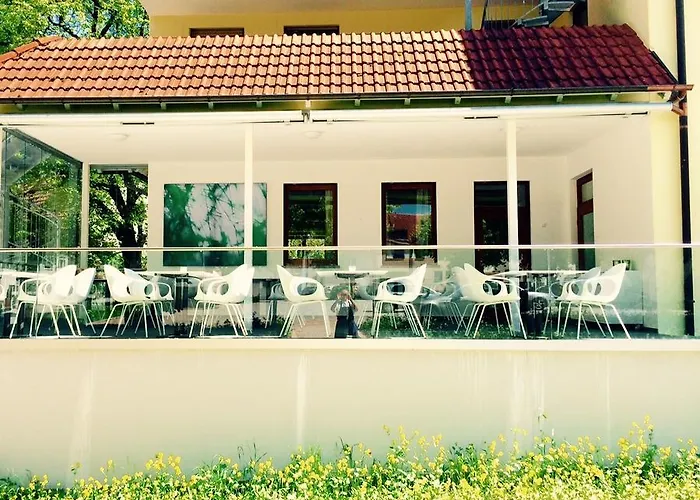 Zum Bad Szálloda Langenau