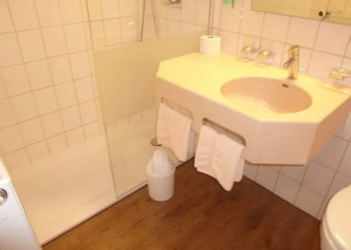 Szálloda Zum Bad Langenau